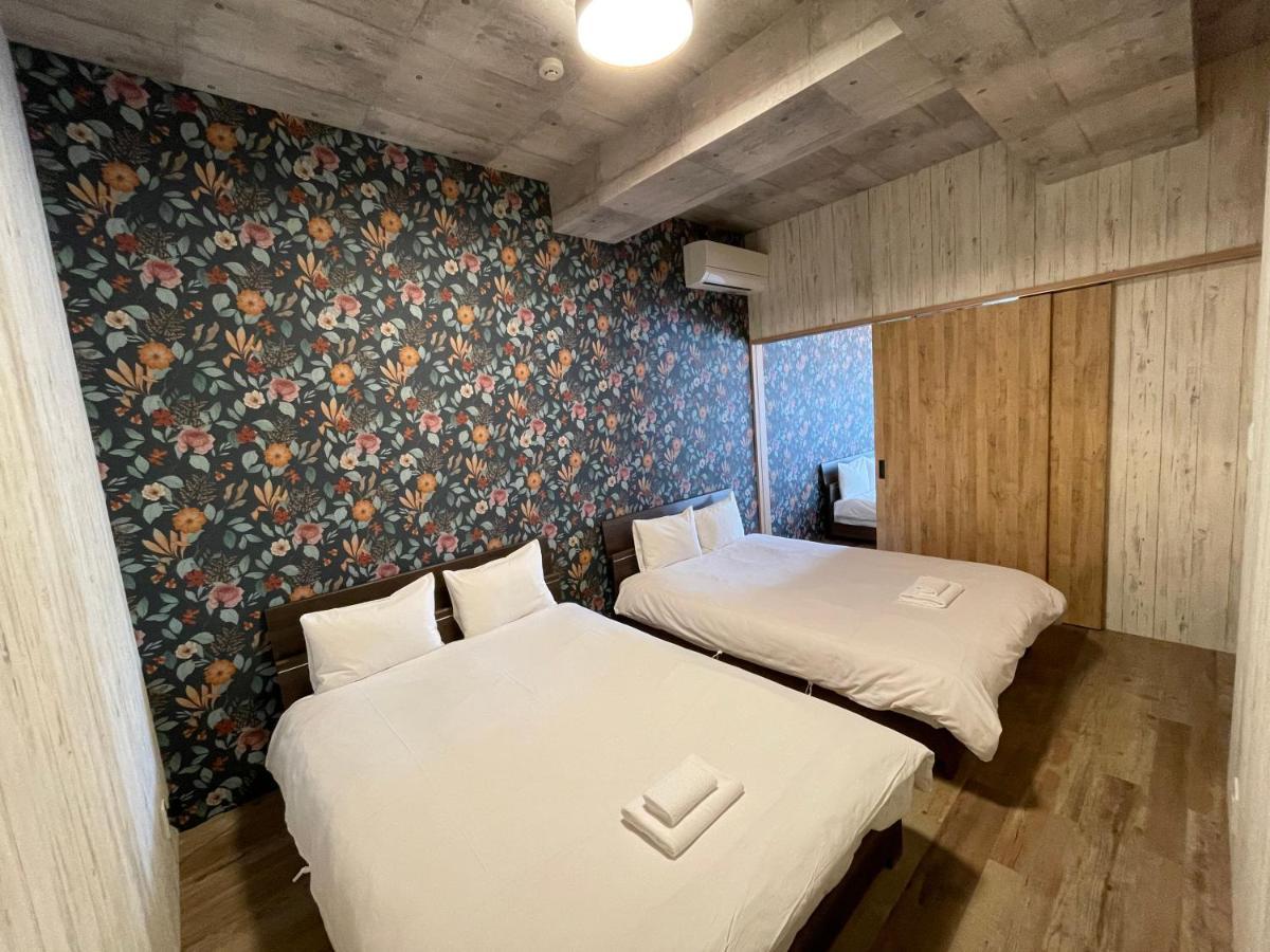 Wolf Pack Apartment 1002 Osaka Bagian luar foto