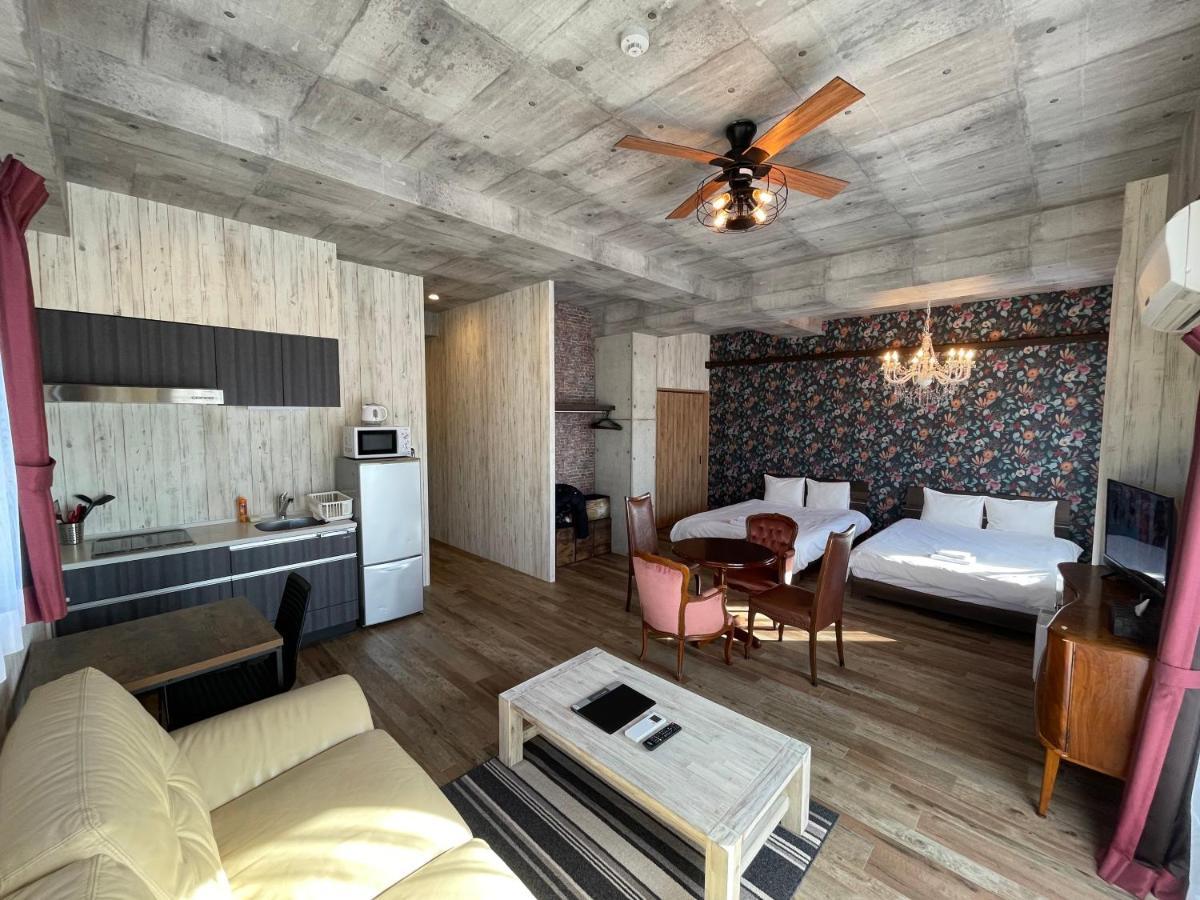 Wolf Pack Apartment 1002 Osaka Bagian luar foto